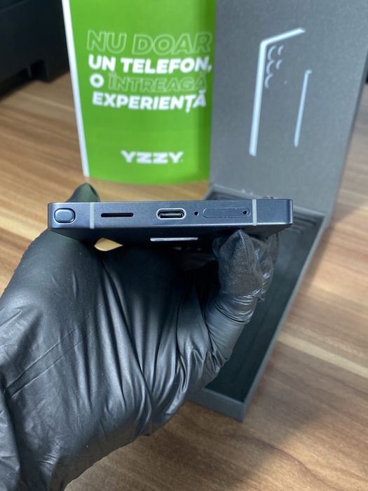 Samsung Galaxy s25 ultra • 256 GB • Titanium Jetblack