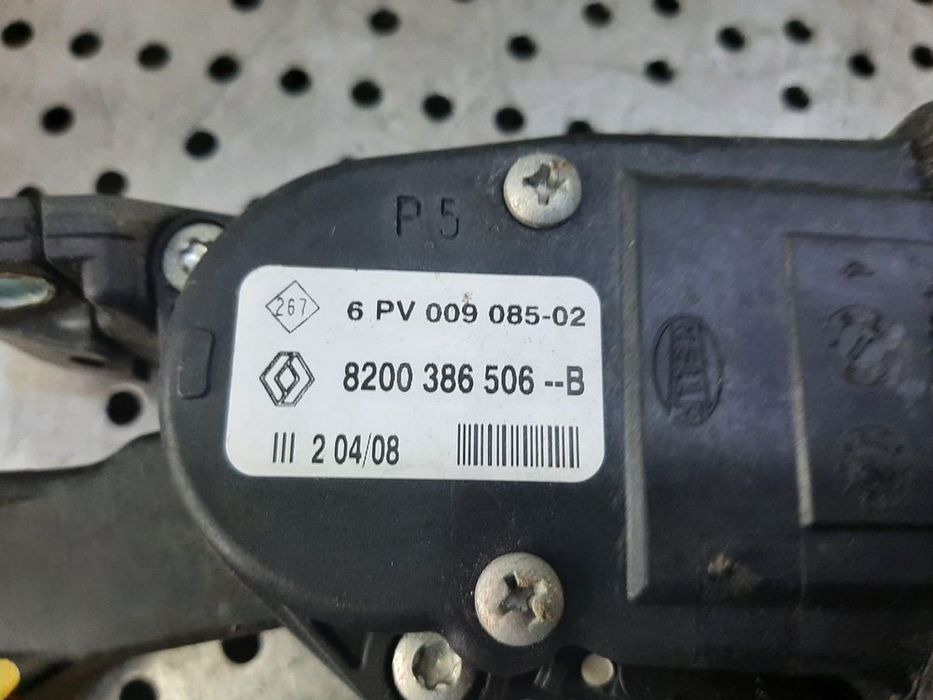 pedala acceleratie 1.5 dci dacia logan 1 ls 8200386506-b