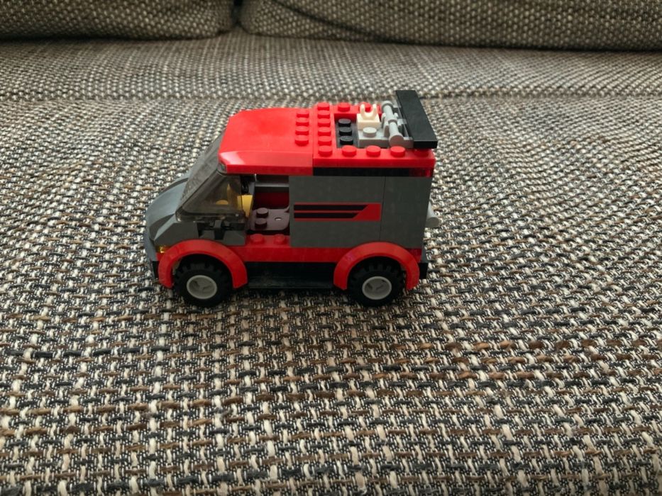 Лего играчка                            .