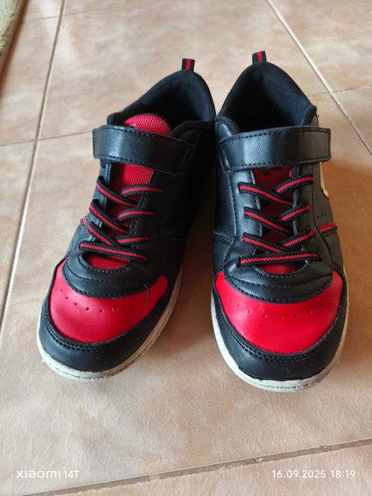 Маратонки Fila 35 номер