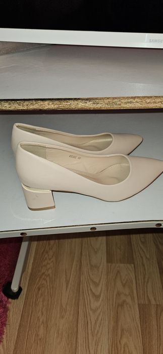 Pantofi eleganți damă