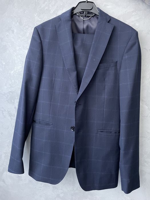 Costum Zara barbati in carouri