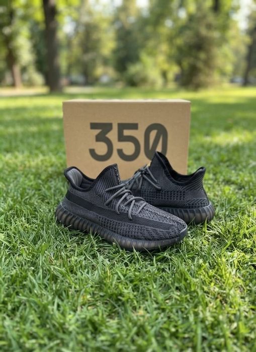 Adidasi Yeezy Boost 350 Negru