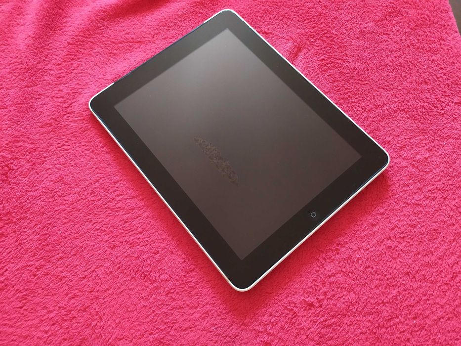 Tableta iPad Apple pt componente