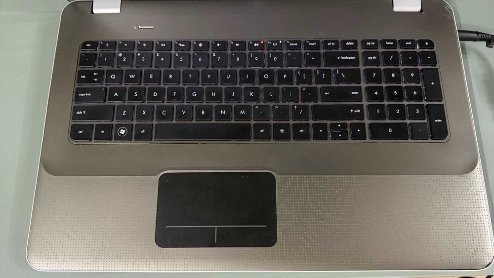 Ноутбук HP Envy 17