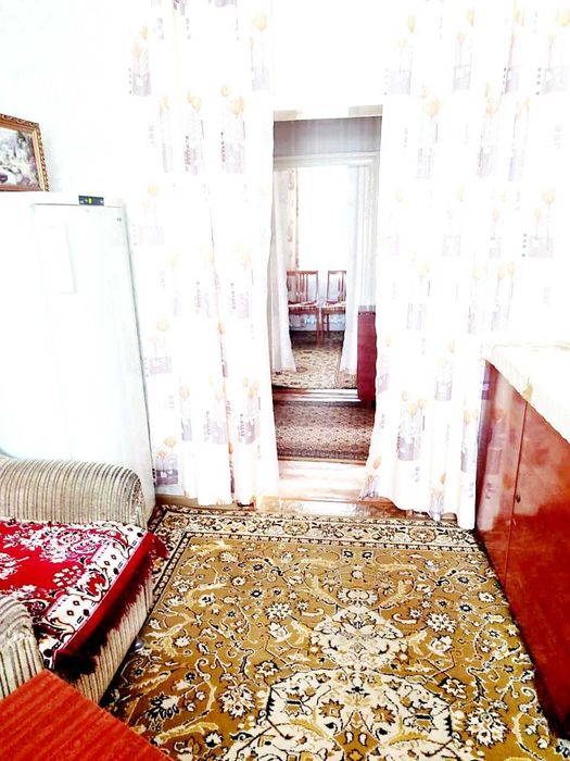 ПРодам дом 4 комнаты 10соток