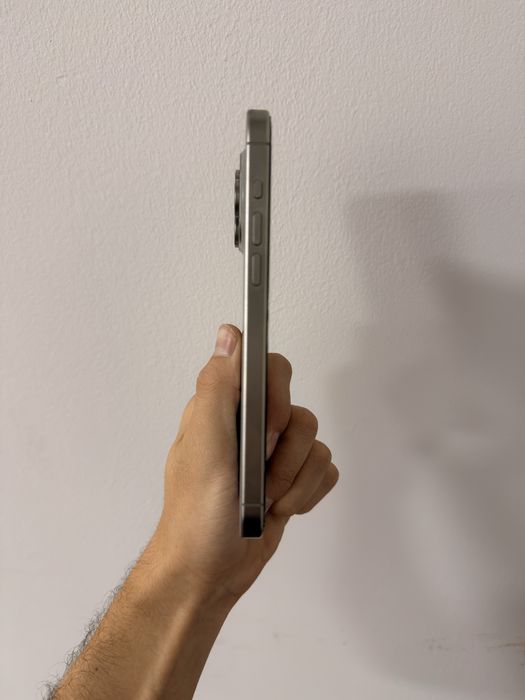 iPhone 15 Pro Max Natural Titanium