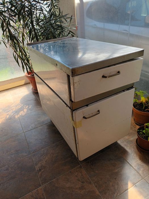 Пристена маса, цеферблатна везна