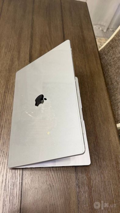 MacBook Pro 16" 1TB SSD / Батарея 94% / ИДЕАЛ Состояние