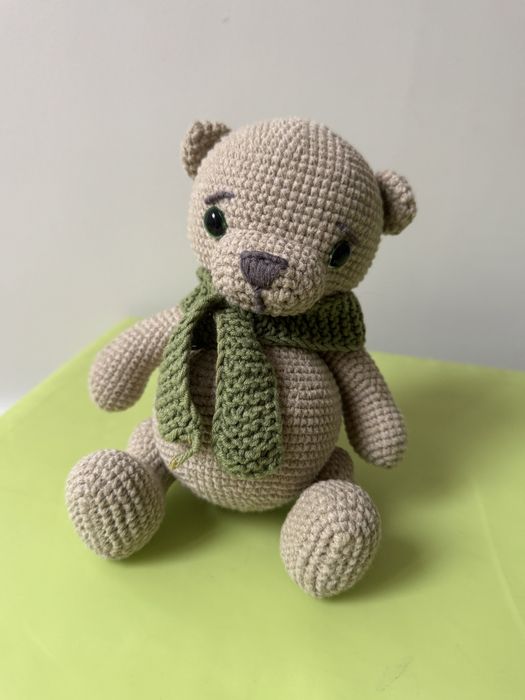 Детски книжки и плетени играчки