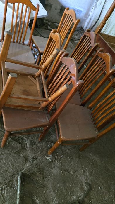 Продам столы и стулья