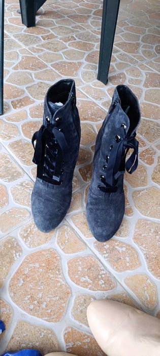 продавам боти размер 40