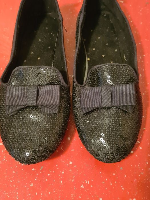 Balerini  fete mar 34 la 20 lei perechea Timișoara