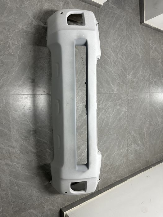 Бампер пердний Крузак 200