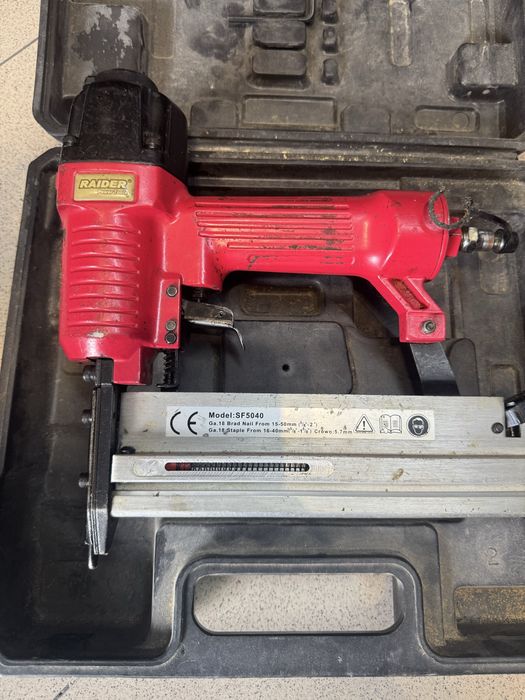 Пневматичен такер Raider sf5040