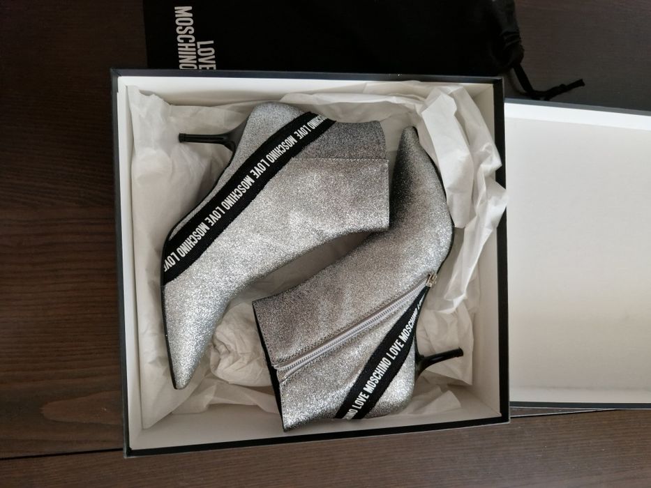 Botine Moschino Love mărime 36