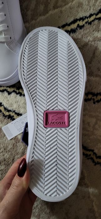 Кроссовки от Lacostе