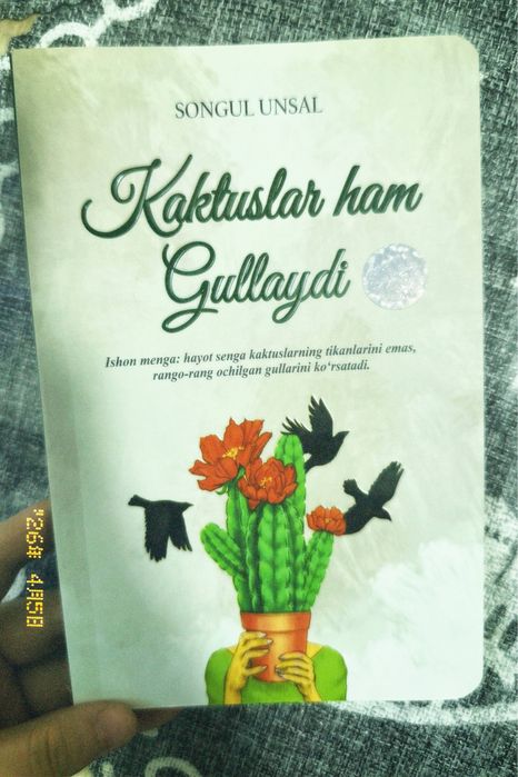 Kaktuslar ham gullaydi