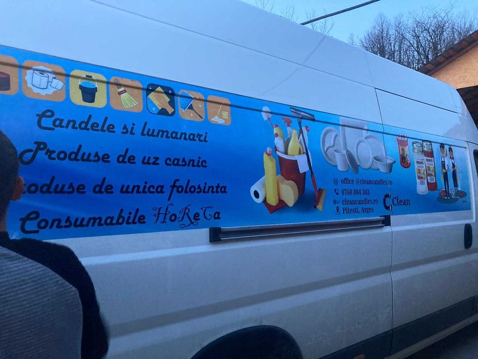 colantare auto cu printuri tip reclama