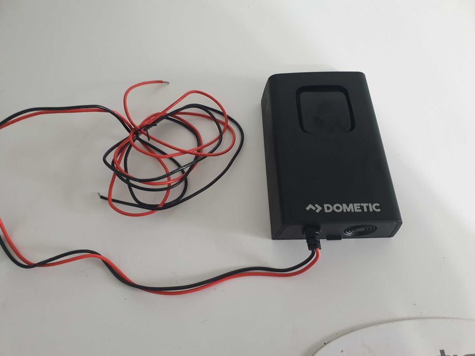 Invertor unda sinus pur de la 24V la 220v 350W