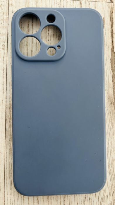 Vand 4 huse Iphone 14 plus , 1 husa Iphone 13 Pro