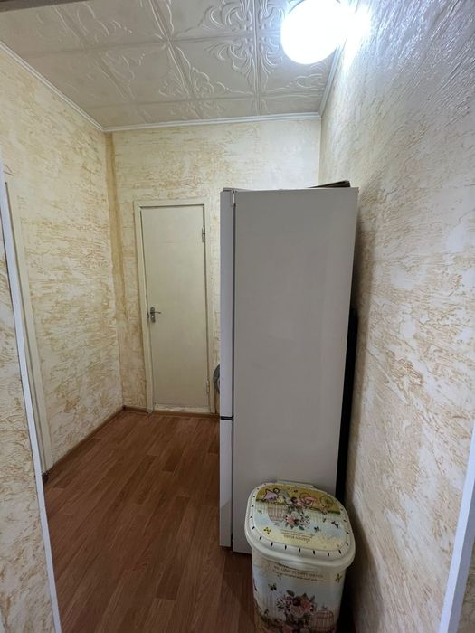 3 бөлмелі пәтер сатылады тез арада, саудасы бар