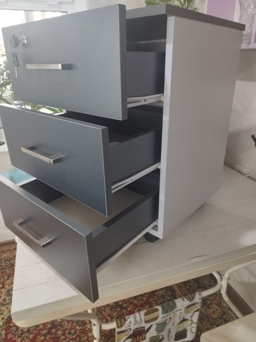 Тумбочка для дома.