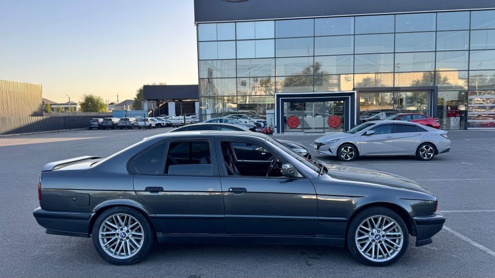 BMW E34 
Продам BMW E34