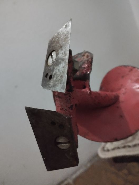 Продаю бур для рыбалки