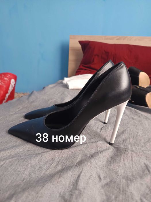 Продавам токчета за жени носени са по 1.2 пъти нови са