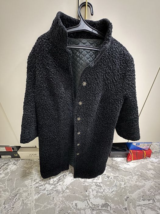 Пальто каракуль продается