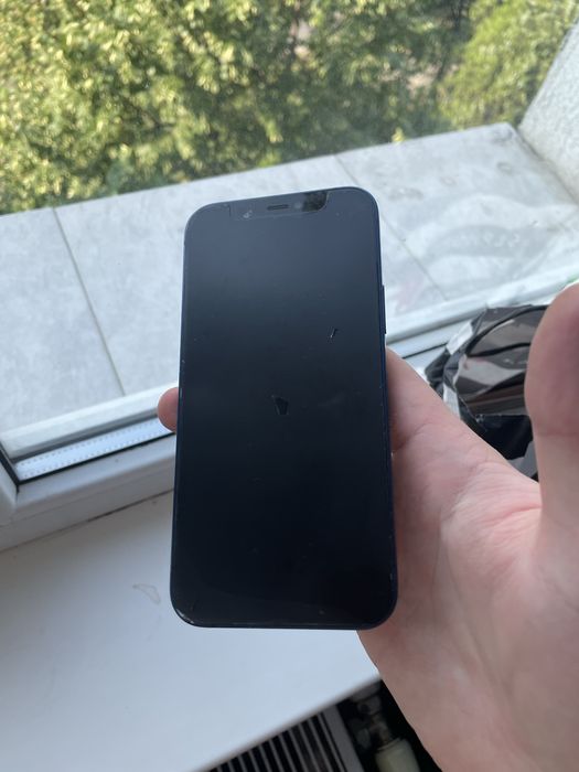 IPhone 12 simplu