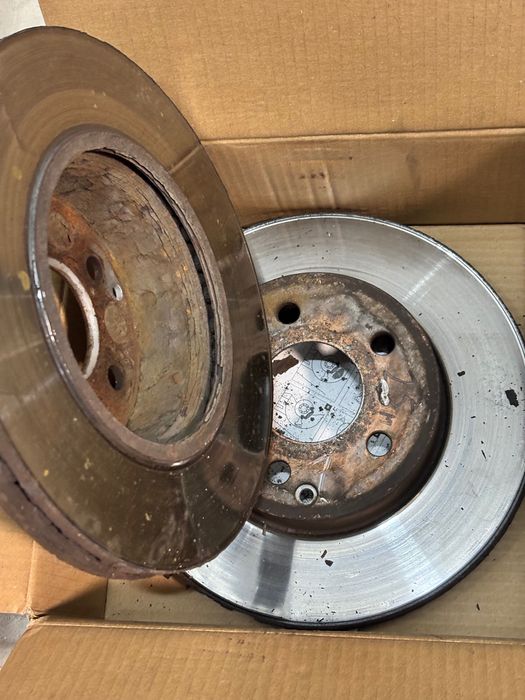 Placute frana fata ate mercedes c clas w204