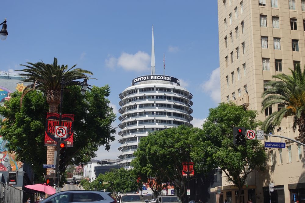 Продаю камеру Sony ZV-1