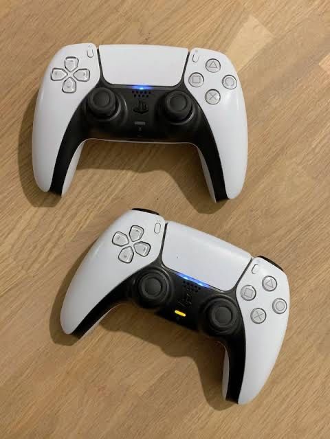 Ps 5 / Playstation 5 disc + god of war 1TB