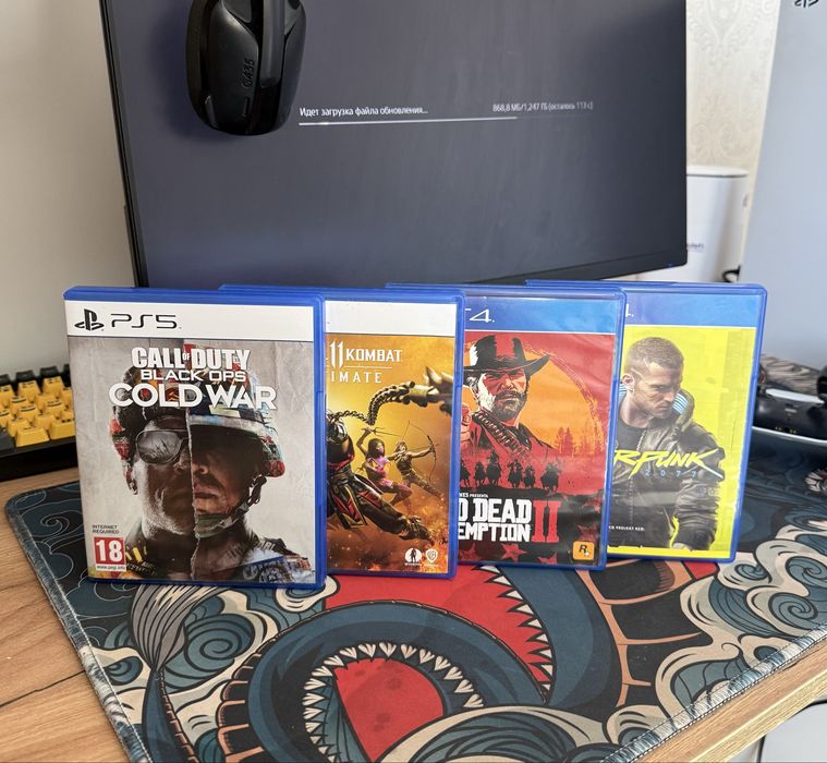 playstation 5 с играми и с джойстиками