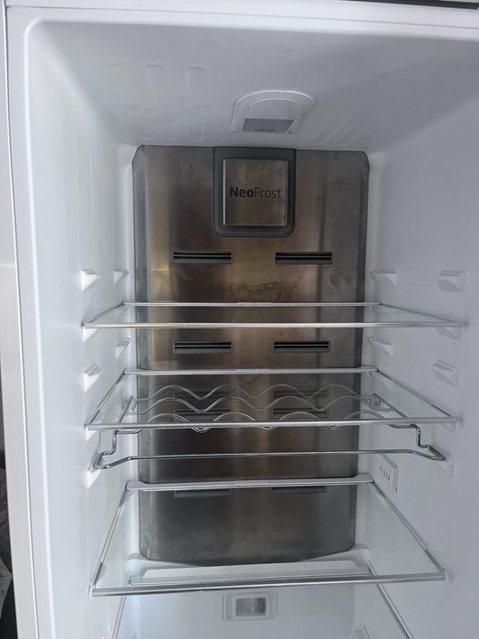 Хладилник Beko neo frost
