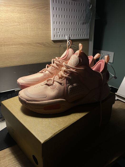 Lining wade all city 9