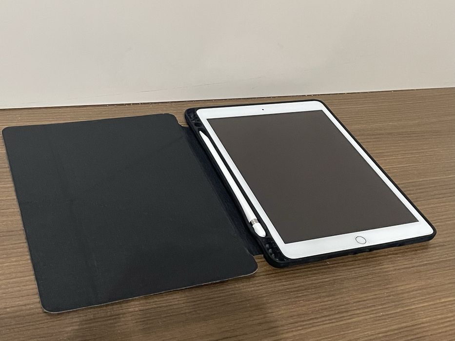 Продам Ipad 7 поколения