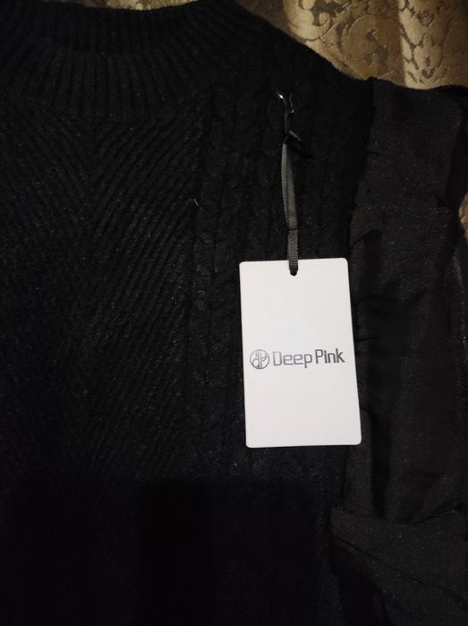 Pulovere noi, model deosebit