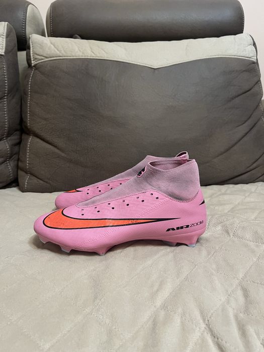 Бутонки NIKE 40 номер дължина в сантиметри 25