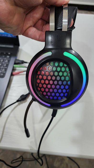 Продаю наушники от компьютера в хорошем состоянии