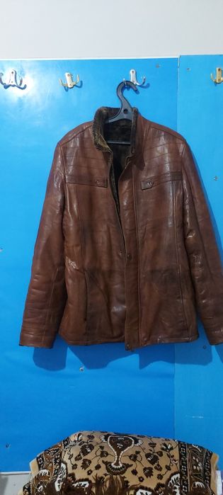 Продам зимнюю кожаную куртку