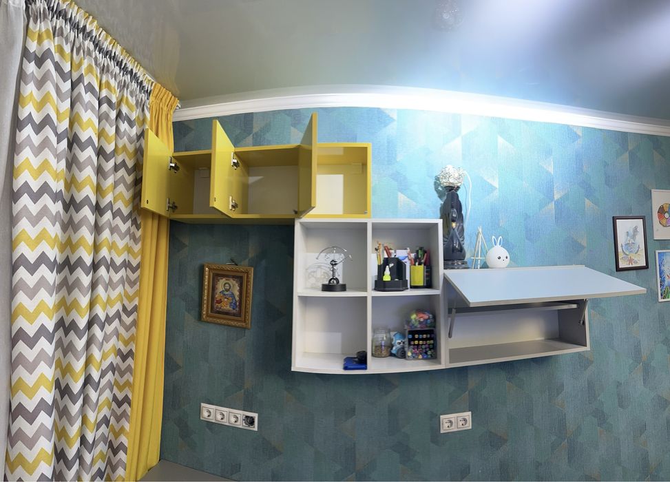 Полка шкаф стол шторы для детской