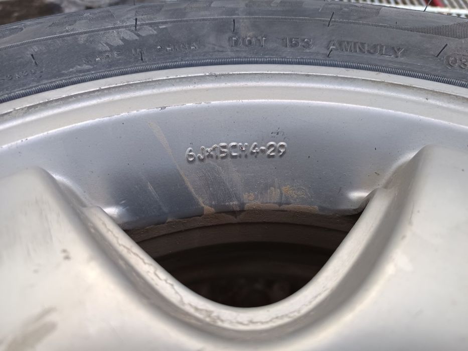 Гуми с лети джанти