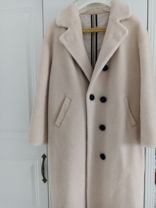 Шуба ЭКО, очень теплая и красивая