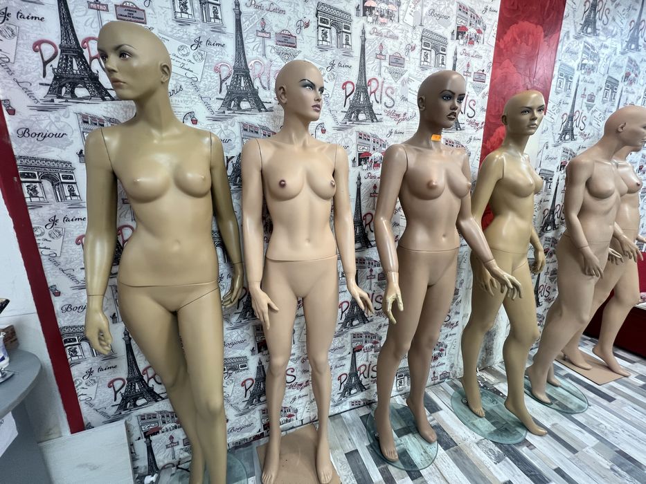 Маникени  дамски