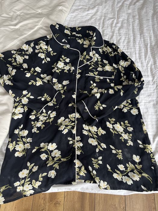 Лот дамски дрехи