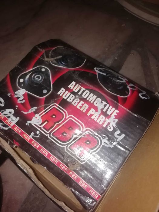 Запчасти на Мазду 323