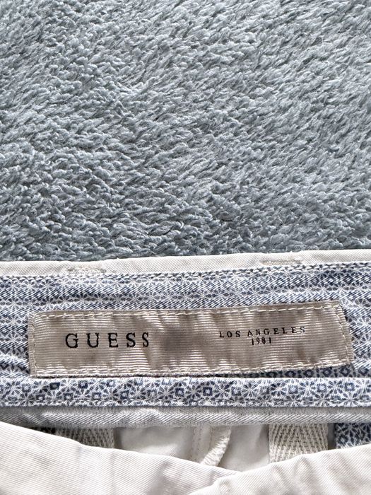 Guess,pantaloni scurți pt.bărbați,măr.M(31)